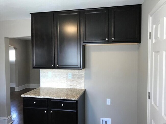 Building Photo - Fantastic 2bd/1ba home! Let yourself in!