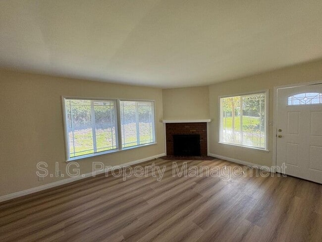 Building Photo - 3639 Valihi Way