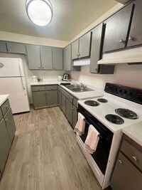 Building Photo - 6 WEEKS FREE RENT & $99 DEPOSIT !! ** One ...