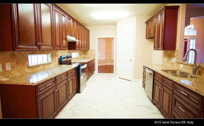 Building Photo - 4215 Sand Terrace Dr