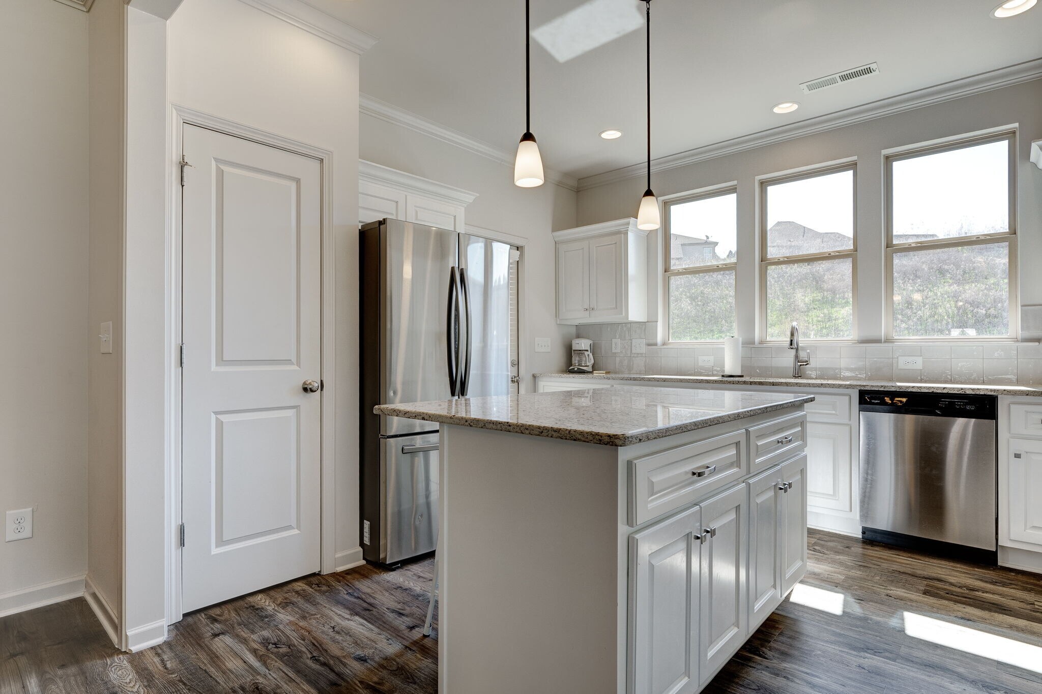 Building Photo - 2134 Springfield Dr