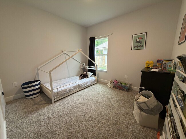Building Photo - 2075 Hansel Hl Dr