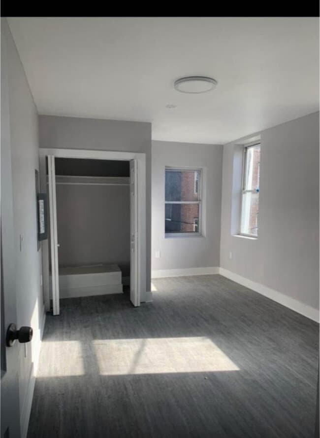 Building Photo - 1209 Myrtle Ave