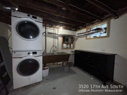 Building Photo - 3520 17th Ave S