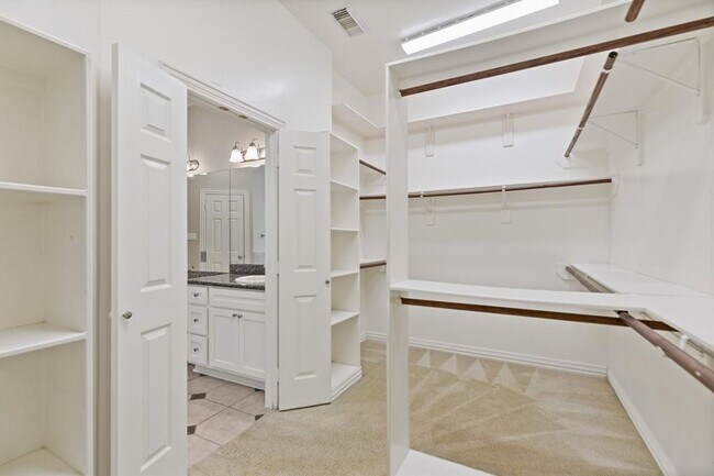 Building Photo - 1107 Ridgecrossing Ln