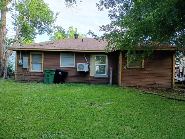 Building Photo - 5617 Malmedy Rd