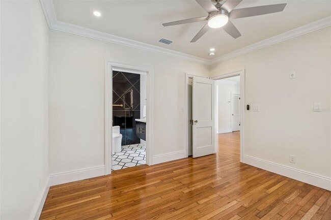 Building Photo - 344 21st Ave NE