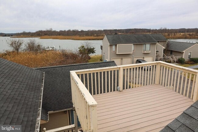 Building Photo - 15 Mariners Way