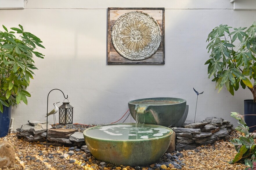 Building Entrance - 500 Treasure Island Causeway