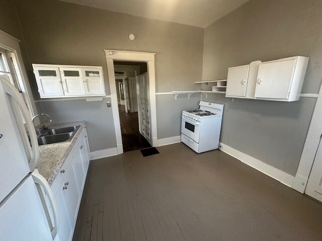 Building Photo - 124 Tate St