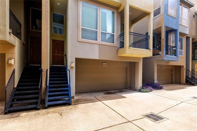 Building Photo - 5518 Crooms St
