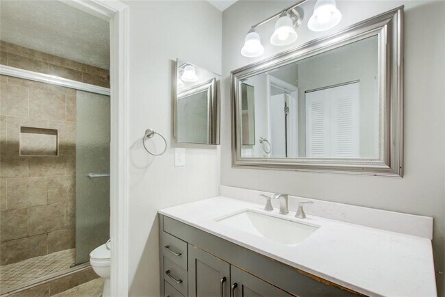 Building Photo - 1301 Parkaire Crossing