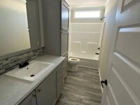 Building Photo - 397 Sunshine Dr