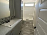 Building Photo - 397 Sunshine Dr