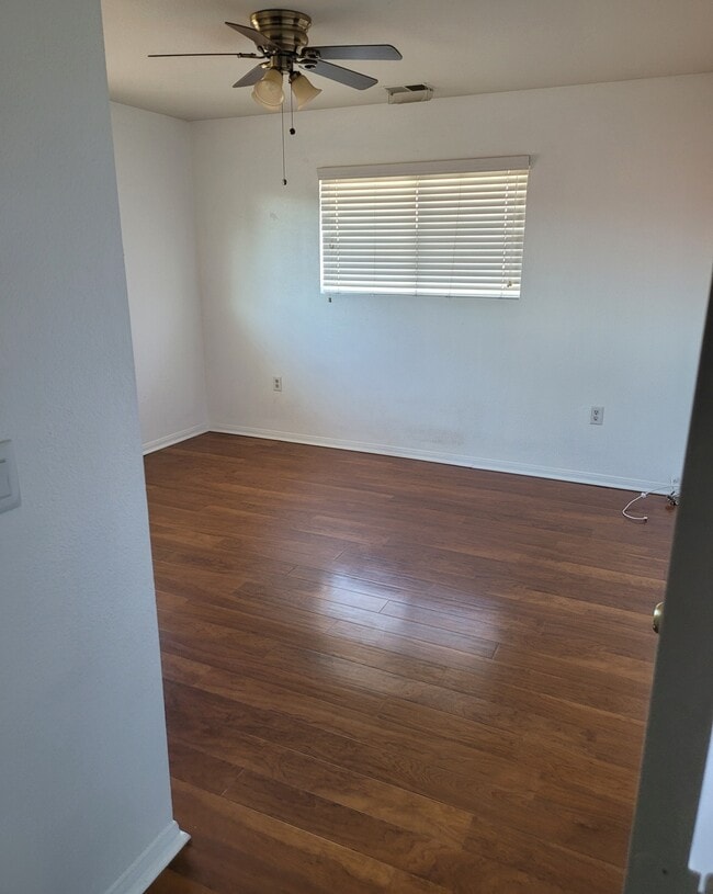 Building Photo - 309 Sea Vale St