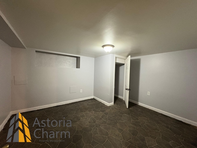 Building Photo - Bright 3 Bedroom Home with Private Basemen...