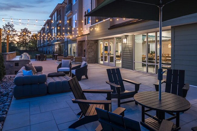 Building Photo - 2110 Birkhall St