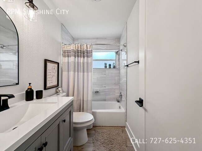 Building Photo - 280 79th Ave N