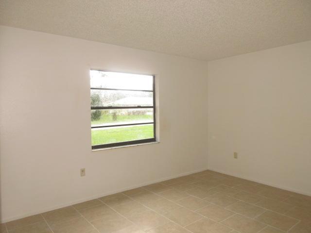 Building Photo - 11348 Linden Dr
