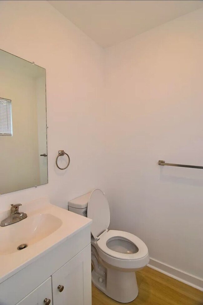 Building Photo - Thoughtfully Renovated Home in a Prime Location- Section 8 Accepted