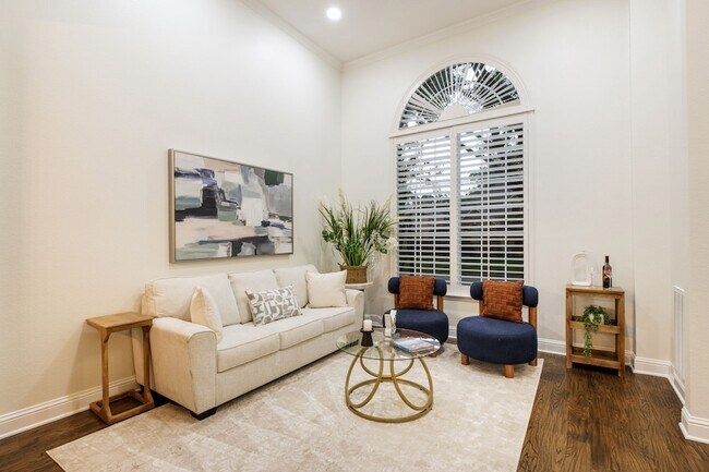Building Photo - 1417 Cool Springs Dr
