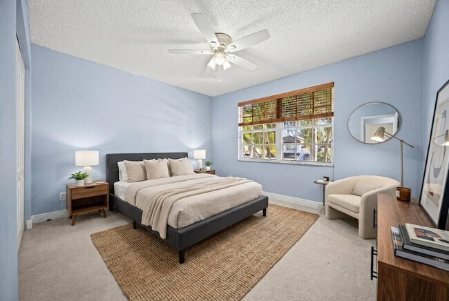 Building Photo - 18051 Rhumba Way