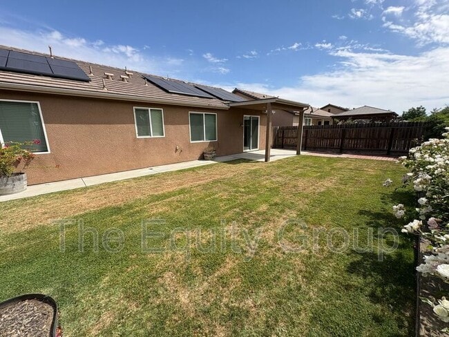 Building Photo - 625 E Monte Verde Ave
