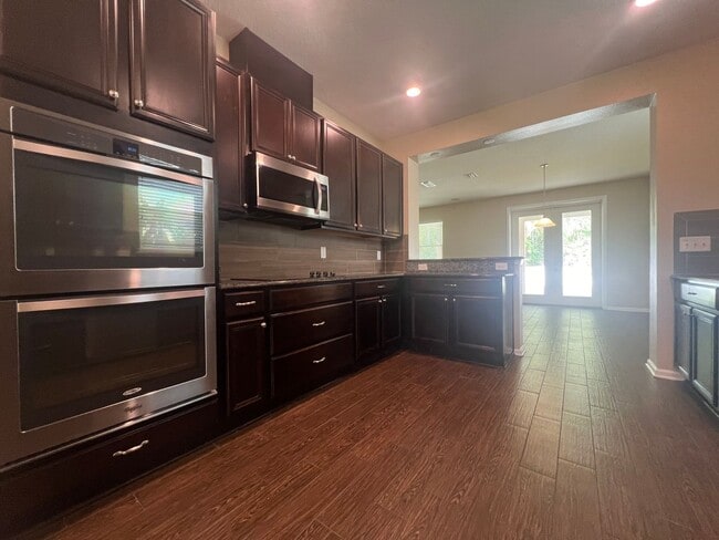 Building Photo - Stunning & Spacious  2 story home COMING S...
