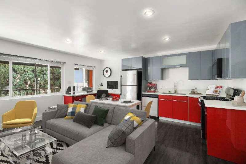 Building Photo - 1321 W 36th Pl