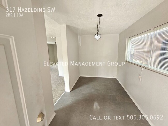 Building Photo - 317 Hazeldine Ave SW