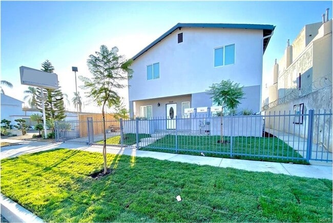 Building Photo - BROADWAY(10617)