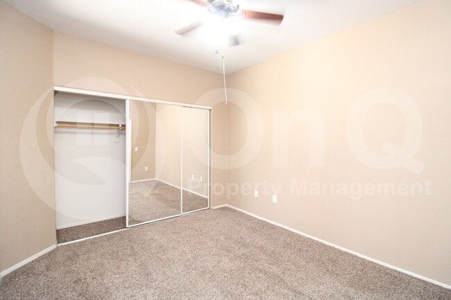 Building Photo - 2929 W Yorkshire Dr
