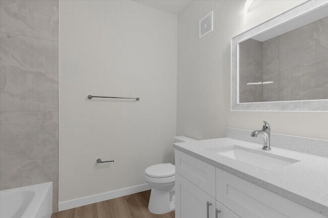 Building Photo - 4207 S Dale Mabry Hwy