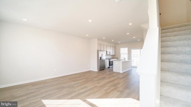 Building Photo - 103 Brashear Ct