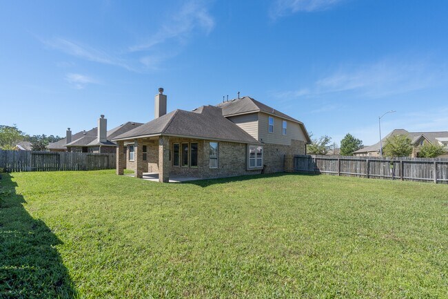 Building Photo - 22918 Caverly Ln