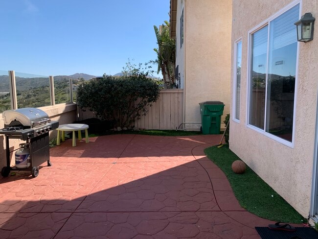 Backyard1 - 18950 Caminito Cantilena