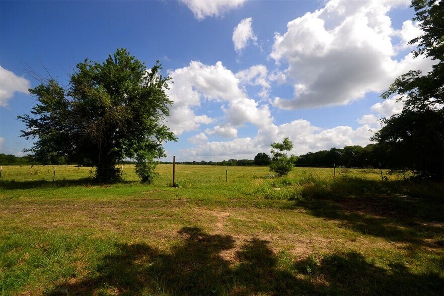 Building Photo - 12652 Calvary Rd