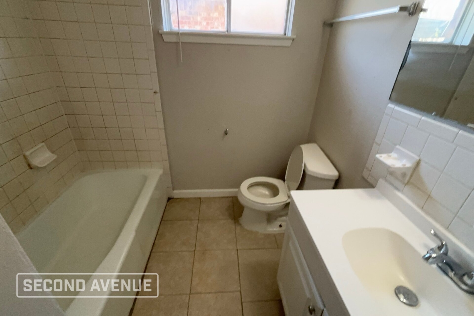 Building Photo - 3302 Charriton Dr