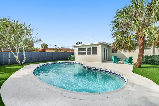 Building Photo - 3160 SW 20th Ct