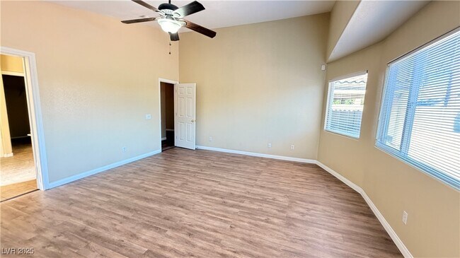 Building Photo - 3846 Waynesvill St