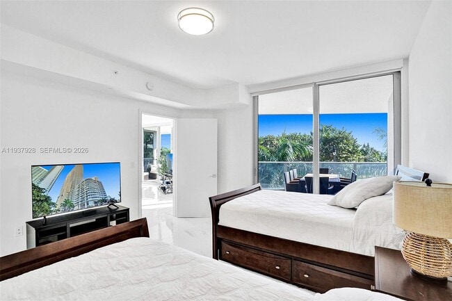 Building Photo - 488 NE 18th St