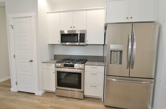 Building Photo - Single-Level Home in Quiet Neighborhood