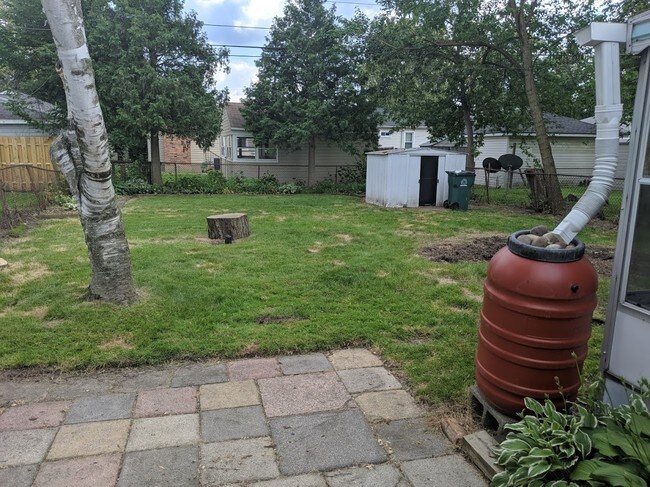 Large Patio - 2144 Browning St