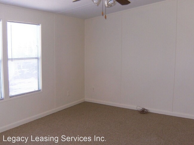 Building Photo - 1622 S Lake Reedy Blvd