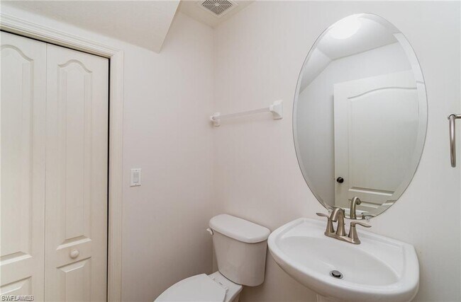Building Photo - 9430 Ivy Brook Run