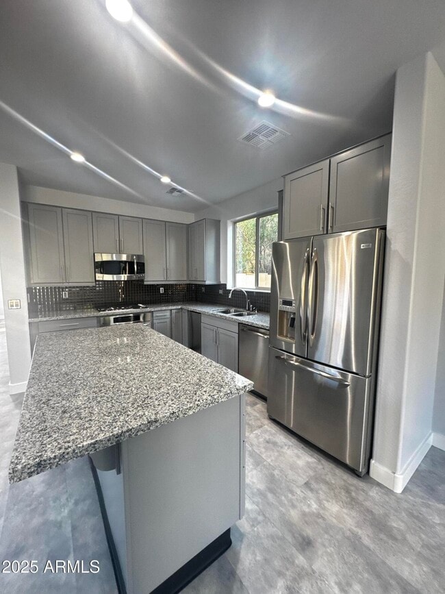 Building Photo - 3330 W Gran Paradiso Dr
