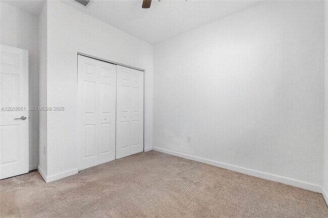 Building Photo - 1541 SW 28th St