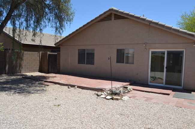 Building Photo - 976 E Greenlee Ave