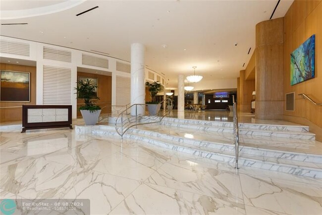 Building Photo - 1 N Fort Lauderdale Beach Blvd