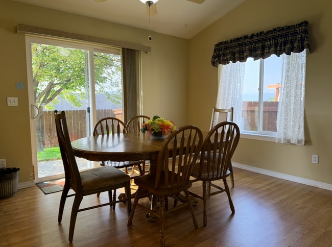 Building Photo - Kalispell Family Home